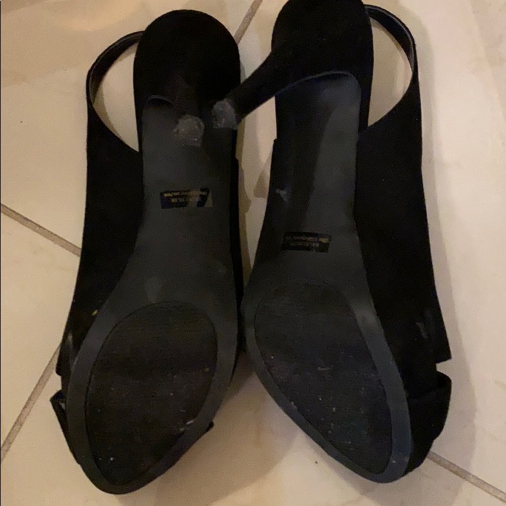 Shoes - Picture 3 of 3